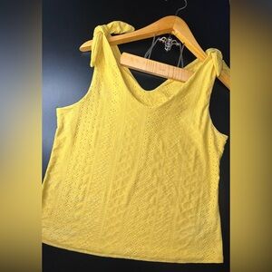 W5 Concepts Mustard Medley Eyelet Sleeveless Shoulder Tie Top Size Large GUC